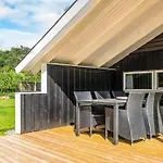 Holiday home 4 Star Holiday Home In Borkop *